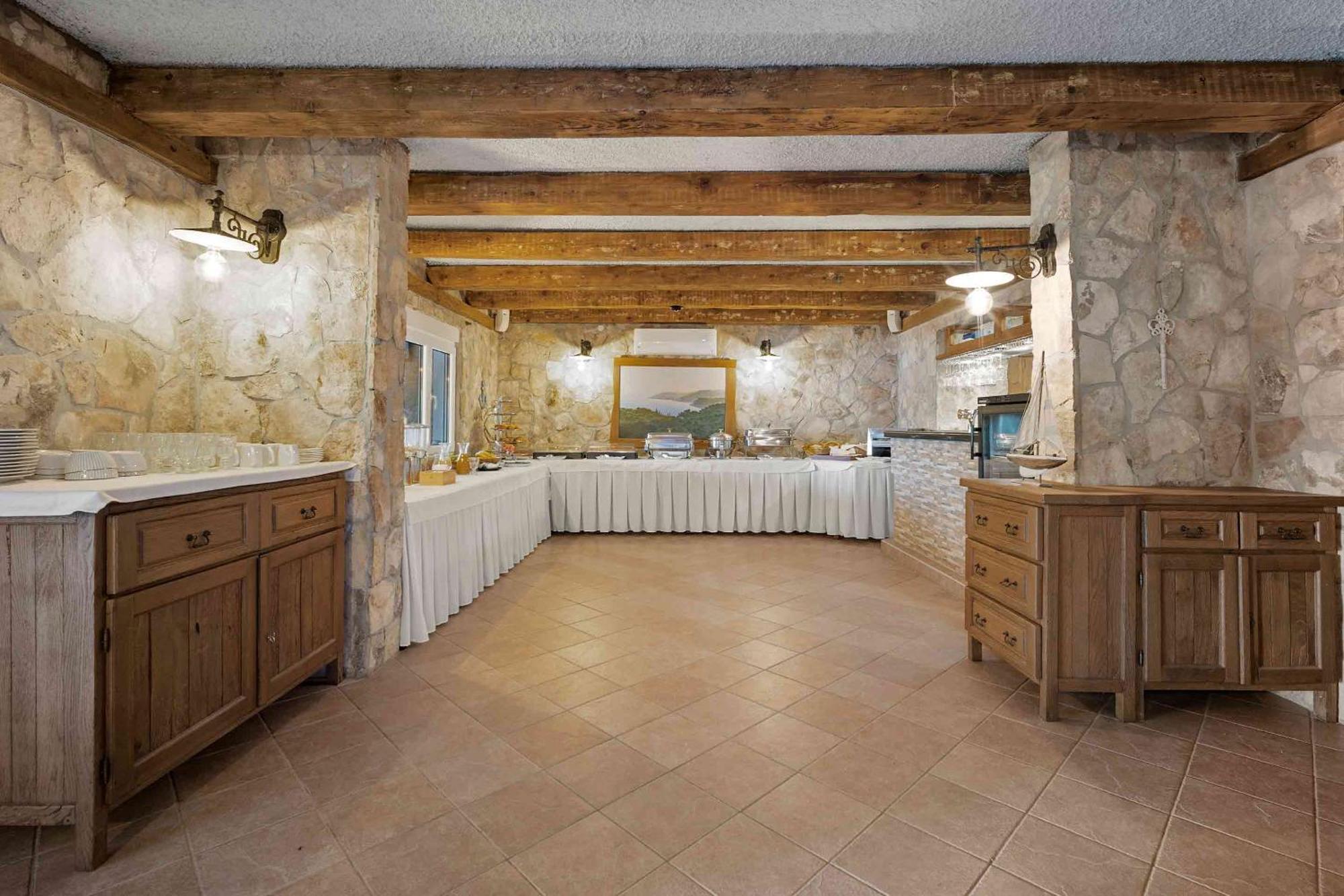 Boutique Guesthouse Sveti Petar, On The Beach, Heated Pool & Boat Berth - Adult Only Necujam Luaran gambar